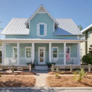 1.2 coastal chic cottage 40 exterior