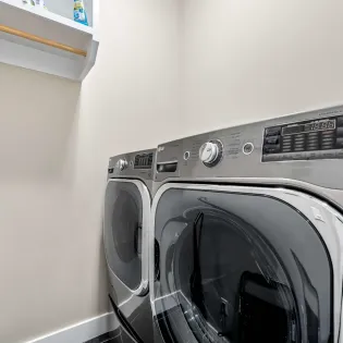 14 coastal chic cottage 40 laundry area