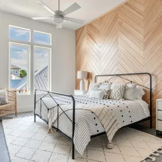 6 the beach gem 100 primary bedroom1